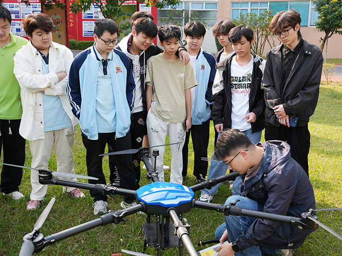 �V�����A�o�˙C�w��n