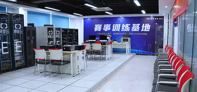 ���A��(li��n)�W(w��ng)�Ƽ��WУУ�@�Ļ�