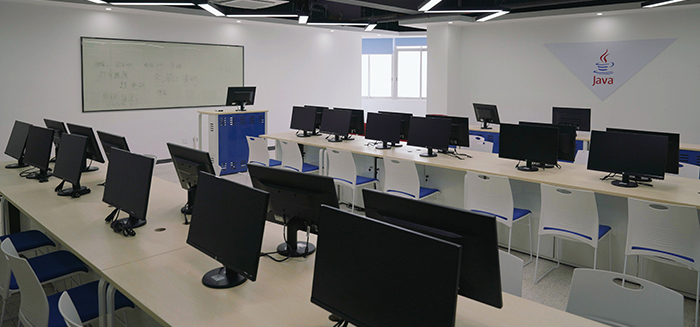 ���A��(li��n)�W(w��ng)�Ƽ��WУУ�@�Ļ�