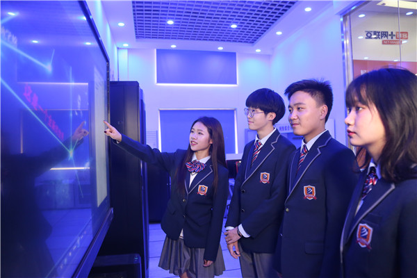 �˹����ܿ�ǰ�����P�c(di��n)���A�˹����܌��I(y��)�̌W(xu��)�;͘I(y��)