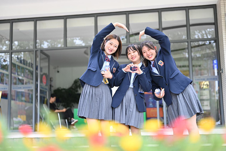 �V�����A����(j��)���(xi��ng)���������B(y��ng)��(li��n)�W(w��ng)�߼����˲�