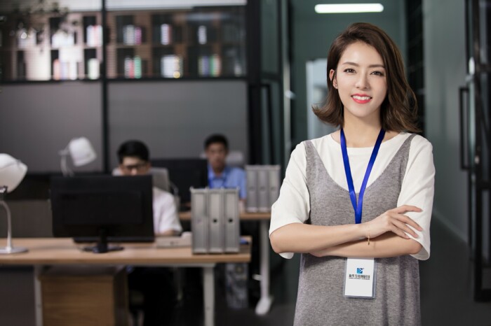 ��γɞ�һ���N�۾�Ӣ�����P�I�����B(y��ng)�@�Ĵ�����