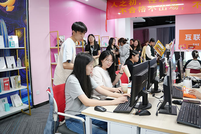 �񄹫˾ & ���A��(li��n)�W(w��ng)�Ƽ������У���������(sh��)Ӗ(x��n)ο���_�����A��ƪ